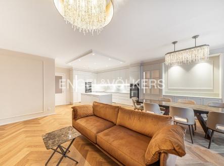 2 | Prodej bytu, 4+kk, 132 m²