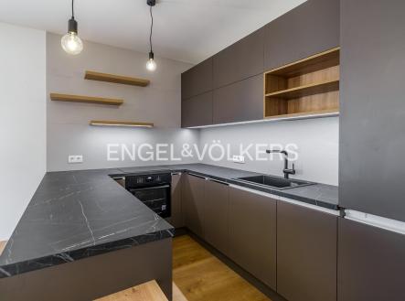 4 | Pronájem bytu, 2+kk, 57 m²