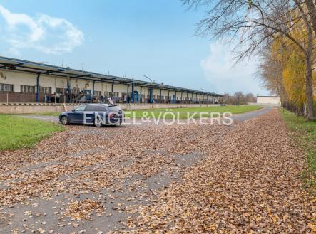 P1144828_web | Pronájem - komerční objekt, sklad, 1 195 m²