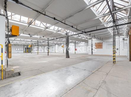 P1144821_web (1) | Pronájem - komerční objekt, sklad, 1 195 m²