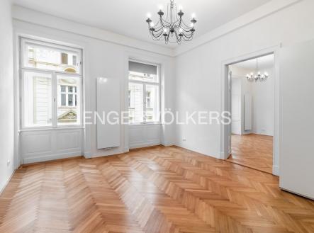 Pronájem bytu, 3+kk, 124 m² obrázek