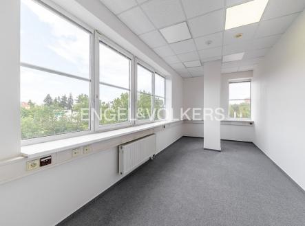 7 | Pronájem - kanceláře, 220 m²
