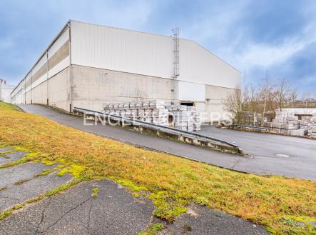 Pronájem - komerční objekt, sklad, 30 000 m² obrázek