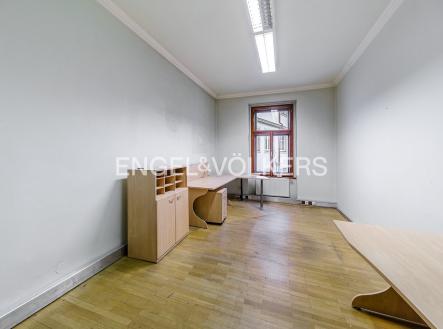 004 | Pronájem - kanceláře, 170 m²