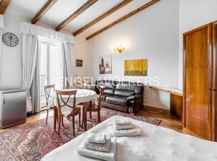 Pronájem bytu, 1+kk, 38 m² obrázek