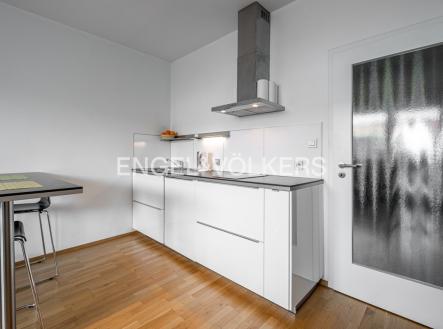 4 | Pronájem bytu, 1+kk, 27 m²