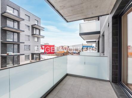 3 | Pronájem bytu, 1+kk, 27 m²