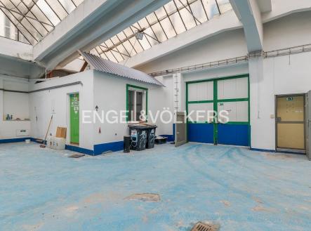 4 | Pronájem - komerční objekt, jiný, 485 m²
