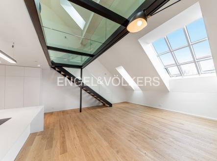 2 | Pronájem bytu, 5+kk, 157 m²