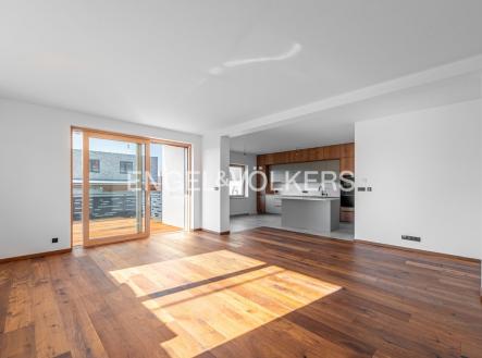 1 | Pronájem - dům/vila, 195 m²