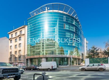 1 | Pronájem - kanceláře, 678 m²