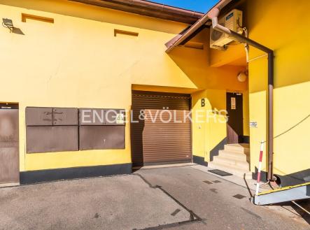 DSC_0366_web | Pronájem - komerční objekt, sklad, 976 m²