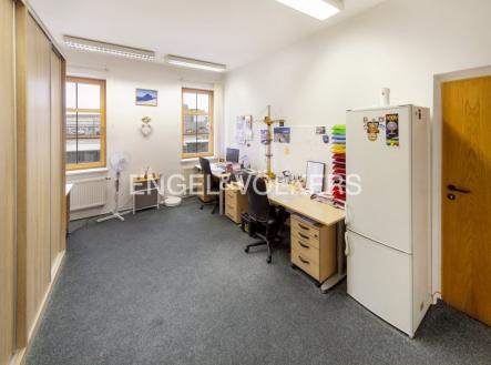 2 | Pronájem - kanceláře, 40 m²
