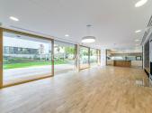 Pronájem - dům/vila, 523 m²