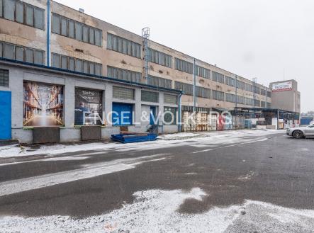 1 | Pronájem - komerční objekt, sklad, 1 070 m²