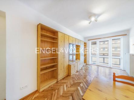 Pronájem bytu, 1+kk, 30 m² obrázek