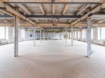 4 | Pronájem - komerční objekt, sklad, 4 385 m²