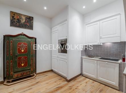 P1223690_web | Prodej bytu, 2+kk, 57 m²