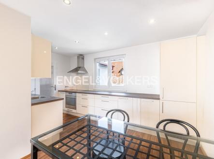 4 | Pronájem - dům/vila, 112 m²