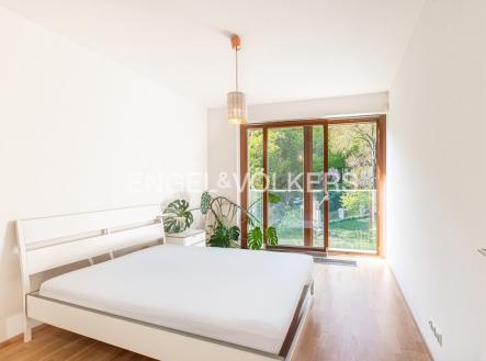 4 | Pronájem bytu, 2+kk, 52 m²