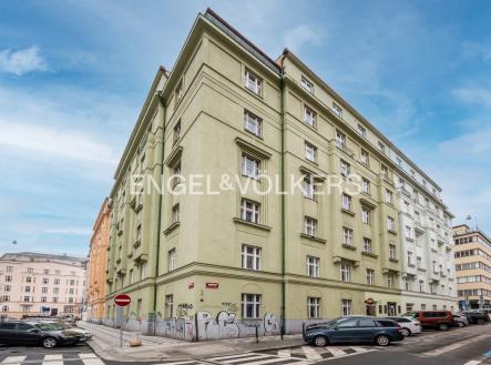 Pronájem - obchodní prostor, 138 m² obrázek