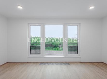 Pronájem bytu, 1+kk, 35 m² obrázek
