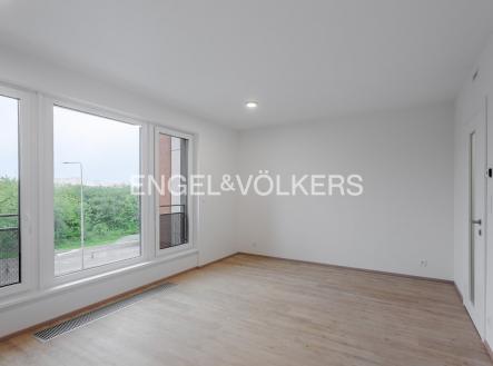 2 | Pronájem bytu, 1+kk, 35 m²