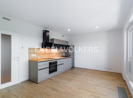 2 | Pronájem bytu, 1+kk, 35 m²