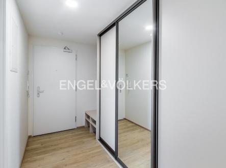 4 | Pronájem bytu, 1+kk, 35 m²