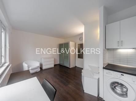 4 | Pronájem bytu, 1+kk, 24 m²