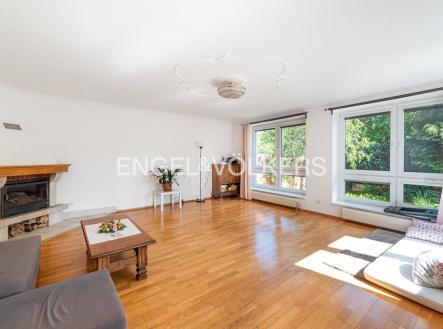 Pronájem - dům/vila, 280 m² obrázek