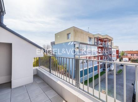 3 | Pronájem - dům/vila, 122 m²