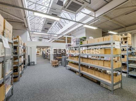 2 | Pronájem - komerční objekt, sklad, 520 m²
