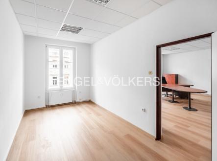 3 | Pronájem - kanceláře, 89 m²