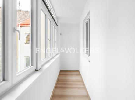 4 (2) | Pronájem - kanceláře, 89 m²