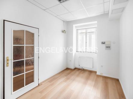 4 | Pronájem - kanceláře, 89 m²