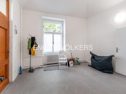2 | Pronájem - obchodní prostor, 57 m²