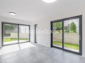 Pronájem - dům/vila, 226 m²