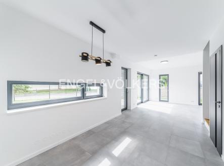 2 | Pronájem - dům/vila, 226 m²