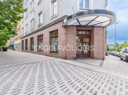1 | Pronájem - kanceláře, 224 m²