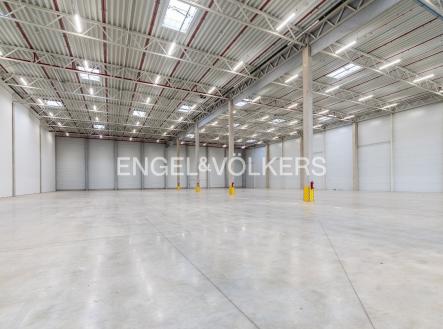2 | Pronájem - komerční objekt, sklad, 2 828 m²