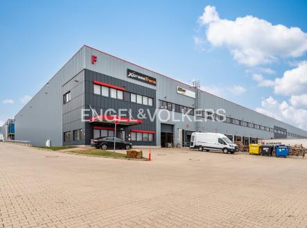 1 | Pronájem - komerční objekt, sklad, 2 828 m²