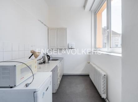 DSC_6476-HDR_web | Pronájem - kanceláře, 32 m²