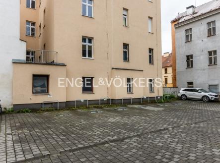 Pronájem - malý objekt/garáž