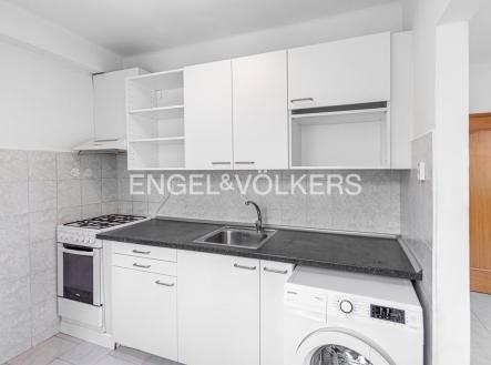 4 | Pronájem bytu, 3+kk, 76 m²