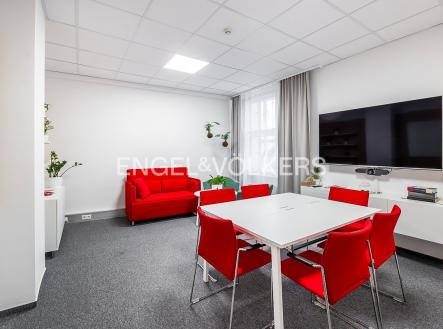 P1289139_web | Pronájem - kanceláře, 110 m²