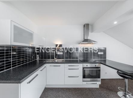 P1222614_web | Prodej bytu, 3+kk, 79 m²