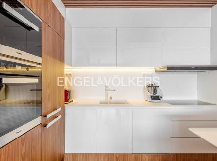 4 | Pronájem bytu, 3+kk, 96 m²