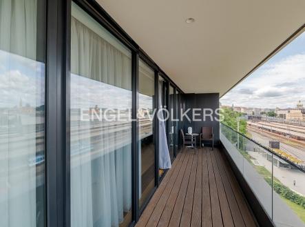 P1290369_web | Pronájem bytu, 3+kk, 97 m²