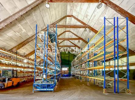 2 | Pronájem - komerční objekt, sklad, 744 m²